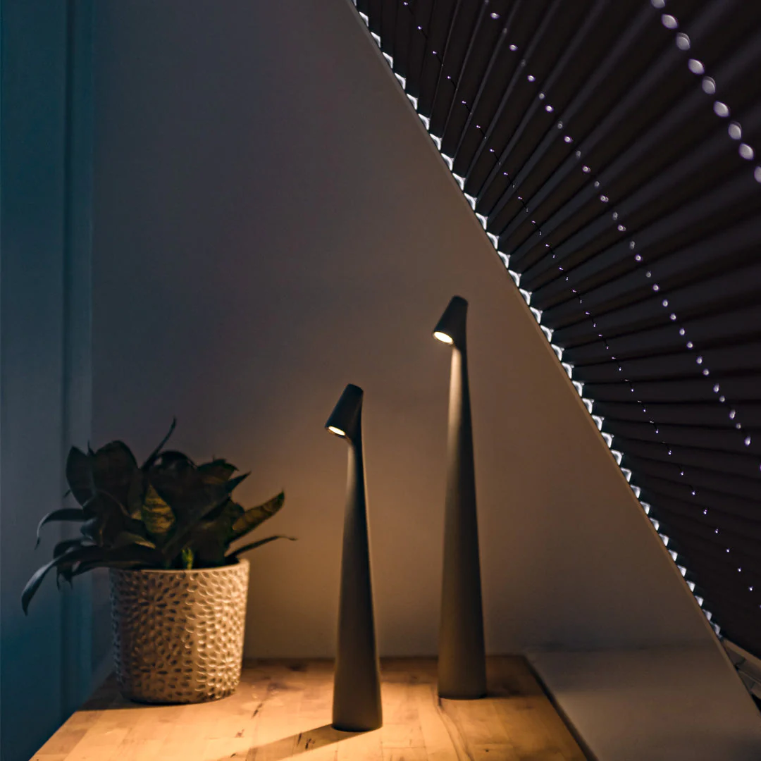 LumiMaître - Lampe de Table LED Rechargeable | Design Moderne et Fonctionnel | Éclairage Ambiant Durable – Image 5