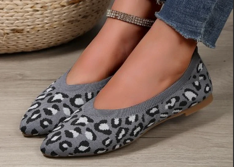 Chaussures à Motif Léopard en Tricot – Image 3