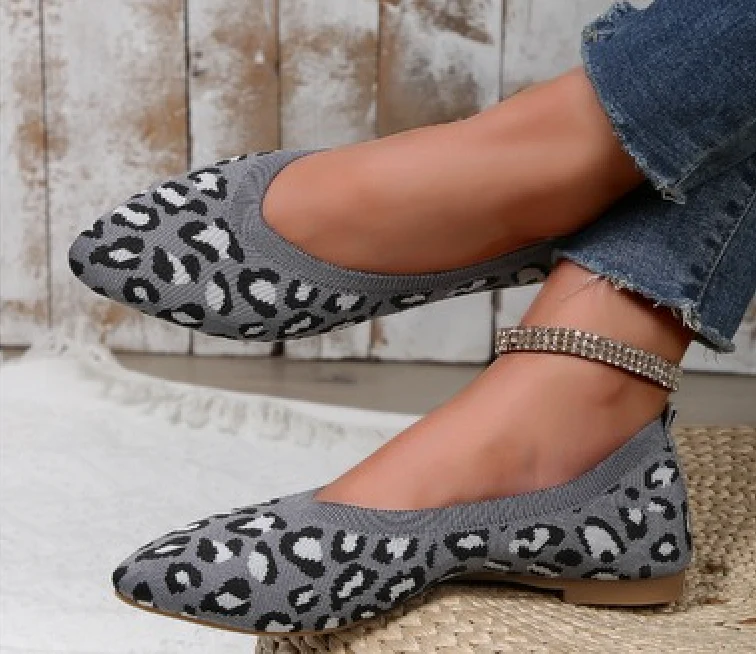 Chaussures à Motif Léopard en Tricot – Image 4