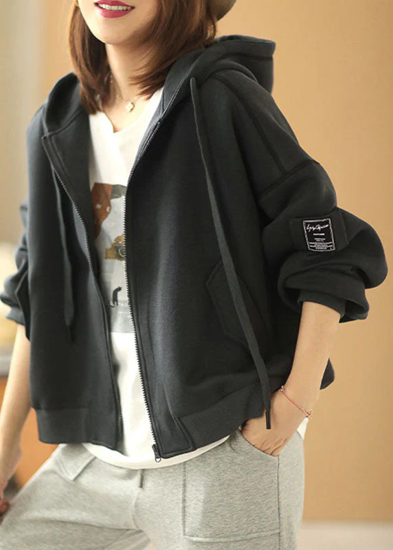 Mélodie - Veste à capuche noire avec poches zippées pour l'automne – Image 4