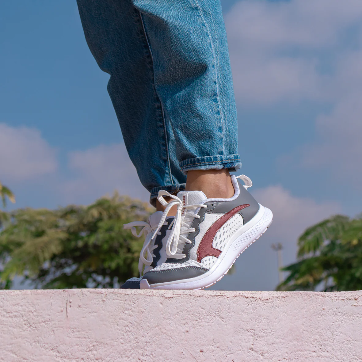 Mintra Edge - Chaussures de running - Femmes - Blanc/Gris/Bordeaux – Image 2